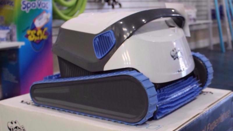 Dolphin S300i Robotic Pool Cleaner